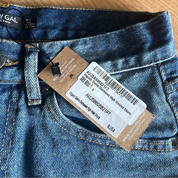 NWT Nasty Gal Organic Denim Distressed High Waisted Jean Shorts Women’s 4 - Picture 3 of 9